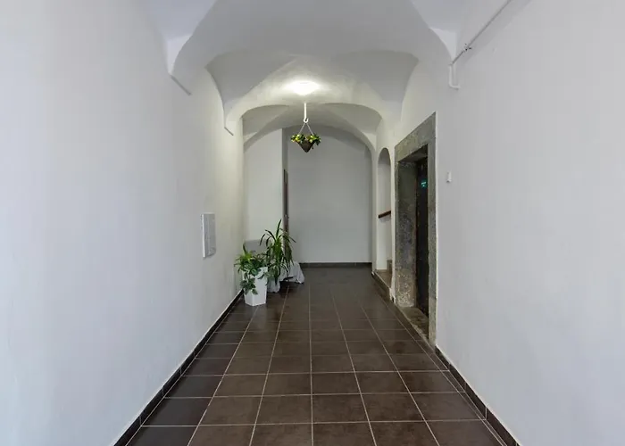 V Centru Апартаменты